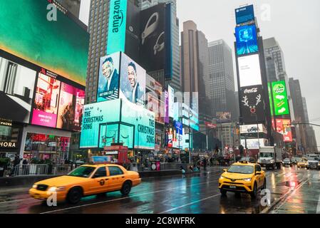 USA: Times Square (Blick nach Norden) in New York City.Foto von 09. Dezember 2019. Weltweit eingesetzt Stockfoto