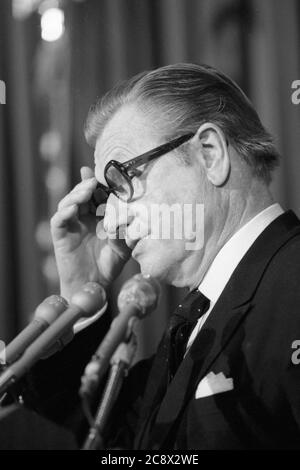 Nelson ROCKEFELLER, Nelson Aldrich Rockefeller (geboren am 8. Juli 1908 in Bar Harbor, Maine; 'AU 26. Januar 1979 in New York City, New York) war ein amerikanischer Politiker (Republikanische Partei), Gouverneur des Staates von 1959 bis 1973 New York und in der Regierung von Präsident Gerald Ford vom 19. Dezember 1974 bis 20. Januar 1977, der 41. Vizepräsident der Vereinigten Staaten. Porträt, Porträt, Porträt, zugeschnittenes Einzelbild, Einzelmotiv, undatierte Abbildung, ¬ Verwendung weltweit Stockfoto