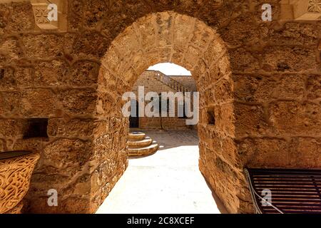 Wir sind in Mardin's Birne Midyat. Es ist einer der Orte, die mit ihrer Architektur, Lifestyle und kulturellen Reichtum gesehen werden sollte. Stockfoto