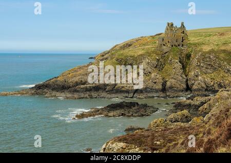 Die Ruine von Dunskey Castle of the Rhins of Galloway in der Nähe von Portpatrick Stockfoto