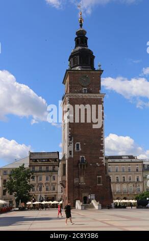 Krakau. Krakau. Polen. Der Rathausturm (Wieza Ratuszowa) auf dem Hauptmarkt. Stockfoto