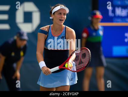 Tatjana Maria aus Deutschland in Aktion während ihres Erstkampfes beim US Open Grand Slam Tennisturnier 2019 Stockfoto