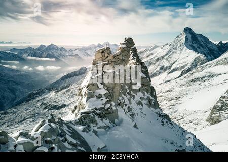 Luftaufnahme des schönen Hintertuxer Gletschers in Österreich Stockfoto