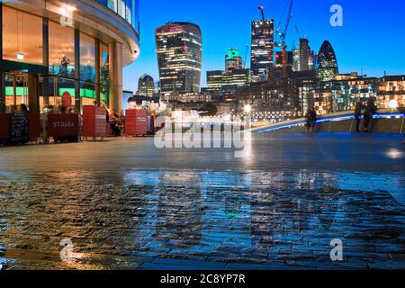 London-Reflexionen Stockfoto