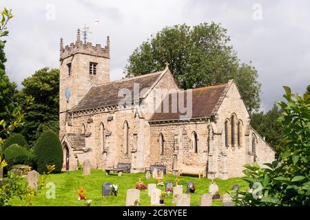 St. Oswald's Pfarrkirche von Collingham mit Harewood, Yorkshire, England, Großbritannien Stockfoto