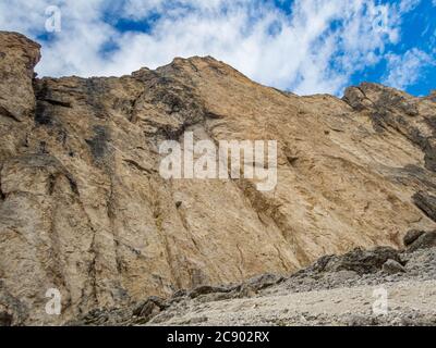 Klettern auf dem Klettersteig Rotwand und Masare im Rosengarten in den Dolomiten, Südtirol, Italien Stockfoto