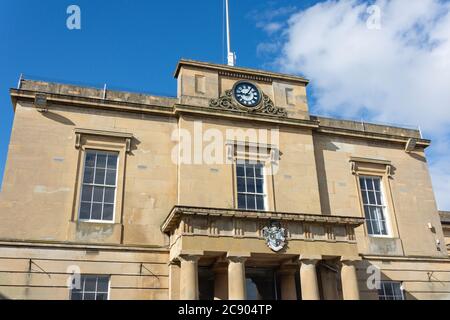Old Town Hall Fassade, Market Square, Mansfield, Nottinghamshire, England, Großbritannien Stockfoto