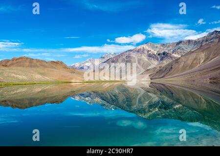 Himachal Pradesh, Indien - Chandra Taal (Mondsee) in Lahaul und Spiti, Himachal Pradesh, Indien. Es ist Teil der Ramsar Convention - Chandra Taal Stockfoto