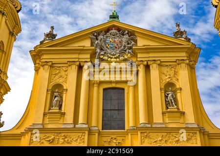 Die Theatinerkirche St. Cajetan in München Stockfoto