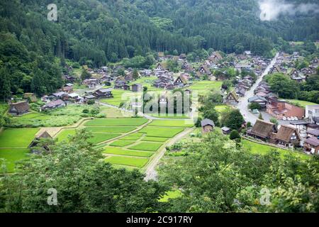 Shirakawa-go, Japan, 07-24-2020 , Shirakawa-go, ein Weltkulturerbe-Dorf in Japan. Stockfoto