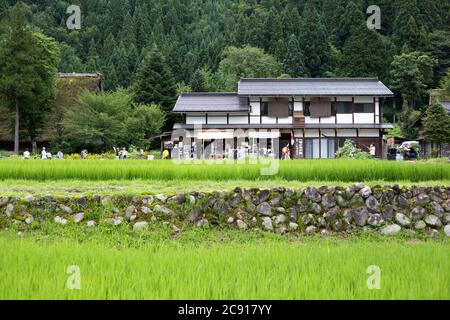 Shirakawa-go, Japan, 07-24-2020 , Shirakawa-go, ein Weltkulturerbe-Dorf in Japan. Stockfoto