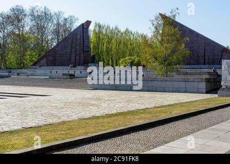 Russisches Kriegsdenkmal im Treptower Park in Berlin, Deutschland, russisches Kriegsdenkmal in Berlin Stockfoto