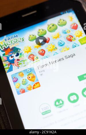 Rjasan, Russland - 24. Juni 2018: Farm Heroes Saga mobile App auf dem Display des Tablet-PC Stockfoto