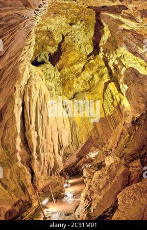 Höhle von Las Guixas, Villanua, Pyrenäen, Huesca, Aragon, Spanien, Europa Stockfoto