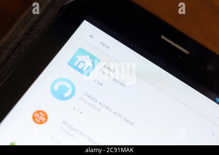 Rjasan, Russland - 24. Juni 2018: Nest-Symbol auf der Liste der mobilen Apps Stockfoto