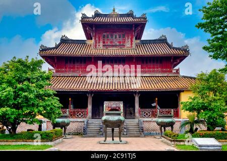 Hien Lam Pavillon in der Kaiserstadt, Hue, Vietnam Stockfoto