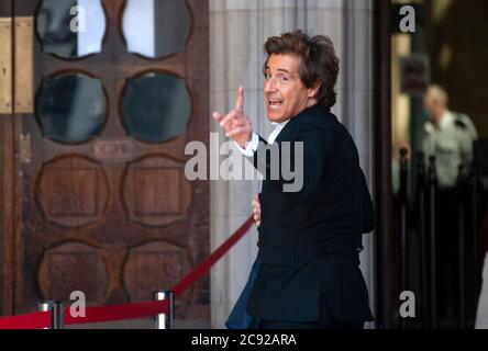 London, Großbritannien. Juli 2020. Der englische Barrister David Sherborne kommt am 16. Tag des Verleumdungsverfahrens von Johnny Depp gegen den NGN-Verlag von Sun vor das hohe Gericht. Quelle: Neil Atkinson/Alamy Live News Stockfoto