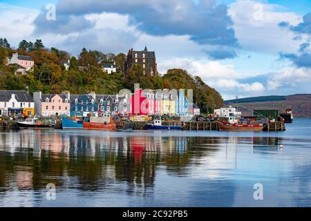 Tobermory, die Hauptstadt der Isle of Mull in den schottischen inneren Hebriden. Stockfoto