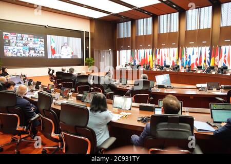 Peking, China. Juli 2020. Die fünfte Jahrestagung der Asian Infrastructure Investment Bank (AIIB) findet am 28. Juli 2020 via Video-Link statt. Quelle: Liu Bin/Xinhua/Alamy Live News Stockfoto