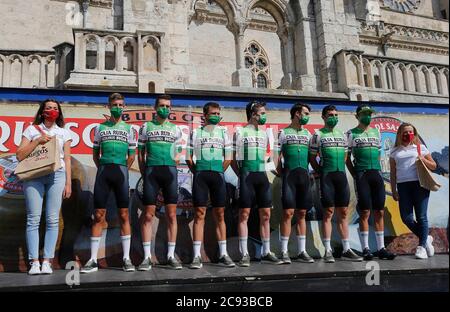 Burgos, Spanien. Juli 2020. Caja Rural Jonathan Lastra Cristián Rodríguez Joel Nicolau Jon Irisarri Gonzalo Serrano Alejandro Osorio (Col) Jon Aberasturi Präsentation der Teams, die Teil der Radtour von Burgos sind, Juli 2020 Quelle: CORDON PRESS/Alamy Live News Stockfoto