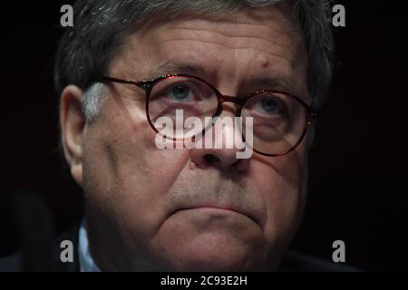 Washington, Vereinigte Staaten Von Amerika. Juli 2020. Der US-Justizminister William Barr bezeugt am Dienstag, den 28. Juli 2020 vor dem US-amerikanischen Justizausschuss die Aufsicht über das Justizministerium auf dem Capitol Hill in Washington, DC.Quelle: Matt McClain/Pool via CNP Quelle: dpa/Alamy Live News Stockfoto