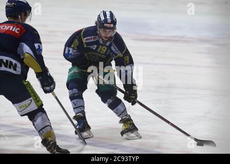 Langenthal, Kanton Bern (BE)/ Schweiz - Dezember 16 2018: Eishockey-Spiel des Teams Elite B des SC Langenthal aigainst HCT Young Lions Stockfoto