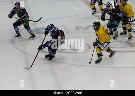 Langenthal, Kanton Bern (BE)/ Schweiz - Dezember 16 2018: Eishockey-Spiel des Teams Elite B des SC Langenthal aigainst HCT Young Lions Stockfoto