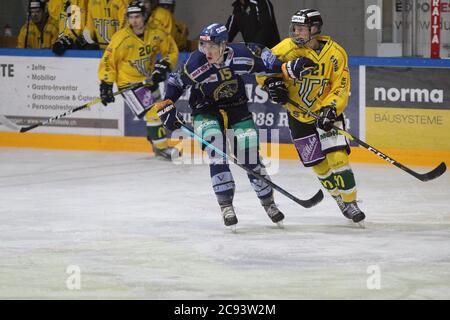 Langenthal, Kanton Bern (BE)/ Schweiz - Dezember 16 2018: Eishockey-Spiel des Teams Elite B des SC Langenthal aigainst HCT Young Lions Stockfoto