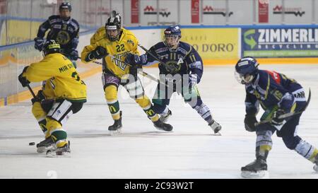 Langenthal, Kanton Bern (BE)/ Schweiz - Dezember 16 2018: Eishockey-Spiel des Teams Elite B des SC Langenthal aigainst HCT Young Lions Stockfoto