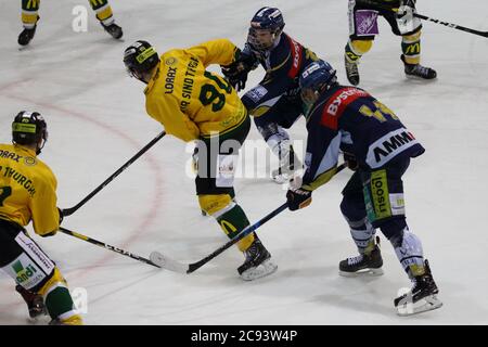 Langenthal, Kanton Bern (BE)/ Schweiz - Dezember 16 2018: Eishockey-Spiel des Teams Elite B des SC Langenthal aigainst HCT Young Lions Stockfoto