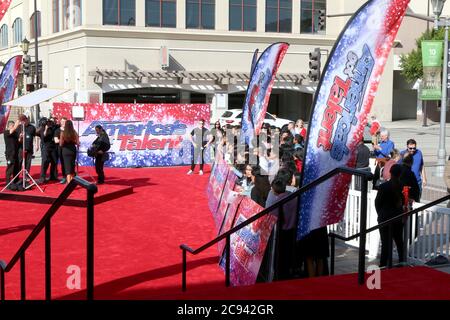 LOS ANGELES - 4. MÄRZ: Atmosphäre bei der America's Got Talent Saison 15 Kickoff Red Carpet im Pasadena Civic Auditorium am 4. März 2020 in Pasadena, CA Stockfoto