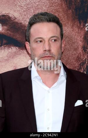 LOS ANGELES - 1. MÄRZ: Ben Affleck bei der Way Back Premiere im Regal LA Live am 1. März 2020 in Los Angeles, CA Stockfoto