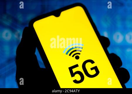 Brasilien. Juli 2020. In dieser Abbildung wird die 5G-Beschriftung auf einem Smartphone-Bildschirm angezeigt. Kredit: Rafael Henrique/SOPA Images/ZUMA Wire/Alamy Live Nachrichten Stockfoto