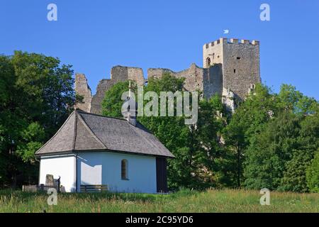 Geographie / Reisen, Deutschland, Bayern, Weissenstein bei Regen, Burgruine, Kapelle, Additional-Rights-Clearance-Info-not-available Stockfoto