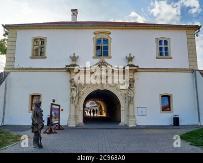 Alba Iulia, Rumänien - 20. September 2019: Das dritte Zitadellentor in Alba Iulia, Siebenbürgen, Rumänien Stockfoto