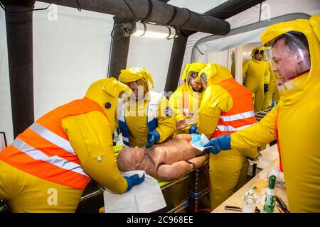Köln, Nordrhein-Westfalen, Deutschland - Luekex-Katastrophenbewältigung am Flughafen Köln-Bonn. Es geht um den Umgang mit terroristischen Three Stockfoto