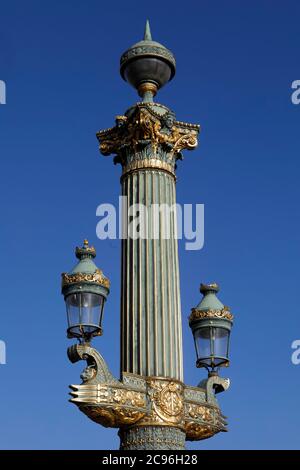 Lampe auf der Place de la Concorde, Paris, Frankreich Stockfoto