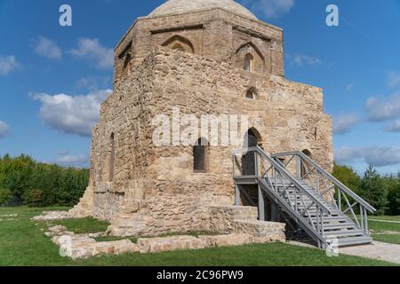 Die schwarze Kammer im Bulgarischen Staatlichen Historischen und Architekturmuseum-Reserve Stockfoto