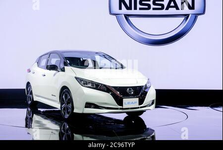 Nonthaburi-Thailand 28 NOV 2018: Nissan LEAF, emissionsfreie 100% Elektroauto-Ausstellung auf der 35. Thailand International Motor Expo 2018 Stockfoto