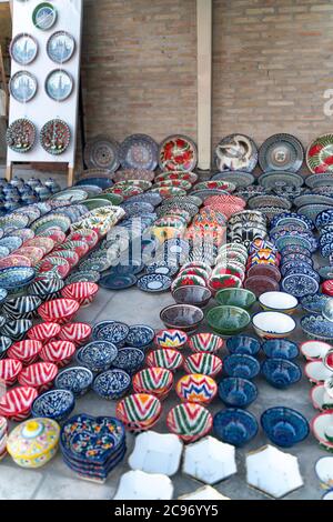 Der usbekische Markt mit traditionellen usbekischen Gerichten in Buchara Stockfoto