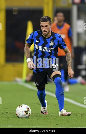 Mailand, Italien. Juli 2020. Cristiano Biraghi (Inter) während des italienischen 'Serie A'-Spiels zwischen Inter 2-0 Napoli im Giuseppe Meazza-Stadion am 28. Juli 2020 in Mailand, Italien. Quelle: Maurizio Borsari/AFLO/Alamy Live News Stockfoto