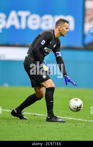 Mailand, Italien. Juli 2020. Samir Handanovic (Inter) während des italienischen "serie A"-Spiels zwischen Inter 2-0 Napoli im Giuseppe Meazza-Stadion am 28. Juli 2020 in Mailand, Italien. Quelle: Maurizio Borsari/AFLO/Alamy Live News Stockfoto