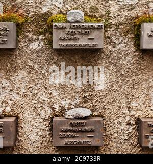 gedenktafeln für Frankfurter Juden im Dritten Reich, jüdischer Friedhof Batton Street, Deutschland, Hessen, Frankfurt am Main Stockfoto