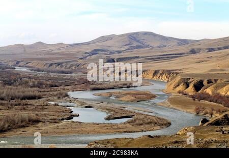 Landschaftsfoto Panorama der Höhlenstadt und Felsen in Georgien Stockfoto