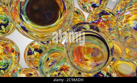 Makro von Öltropfen auf Wasseroberfläche mit lebendigen Farben Im Hintergrund Stockfoto