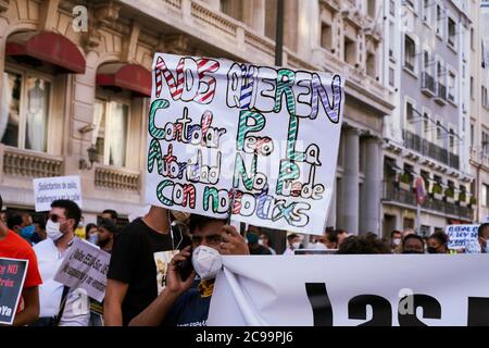 Papiere für alle protestieren Madrid 19. Juli 2020 Stockfoto