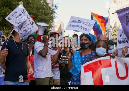 Papiere für alle protestieren Madrid 19. Juli 2020 Stockfoto