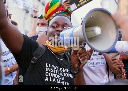 Papiere für alle protestieren Madrid 19. Juli 2020 Stockfoto