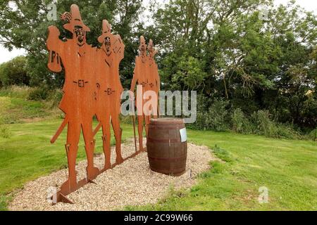 Gedenkstatue an die Mitglieder des Gunpowder Plot von 1605, einschließlich Guy Fawkes, in der Nähe der Plowlands Farm, in der Nähe von Welwick, East Yorkshire, Großbritannien. Stockfoto