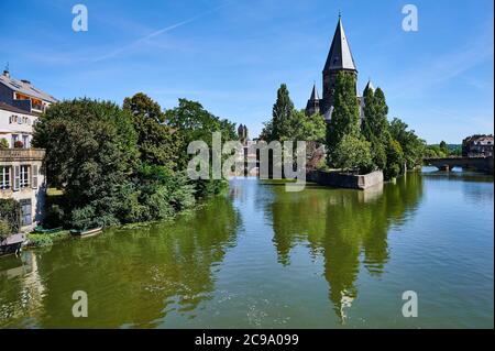 Blick auf -Le Temple Neuf- in Metz, entlang der Mosel in Frankreich Stockfoto